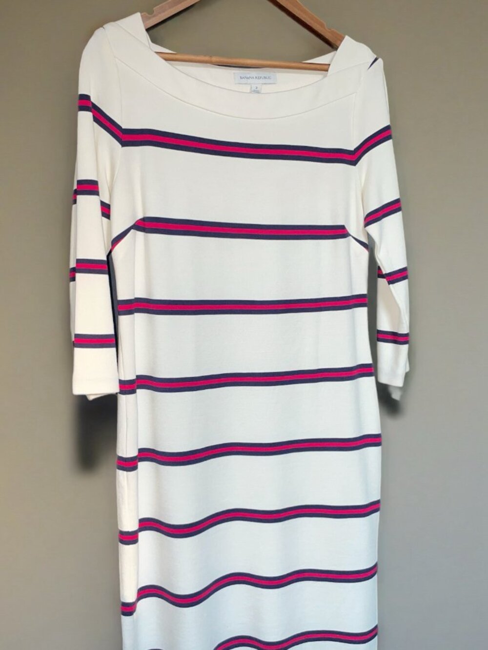 Banana Republic Lux Knit Boatneck Dress, Cream Red & Navy, 3/4 Sleeve, Side Zip - Picture 3 of 9